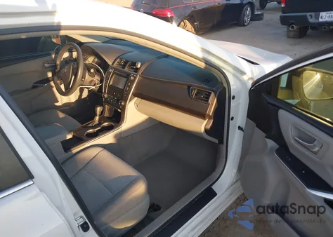 2017 Toyota Camry Le z USA, uszkodzony, nr VIN 4T1BF1FK0HU729024